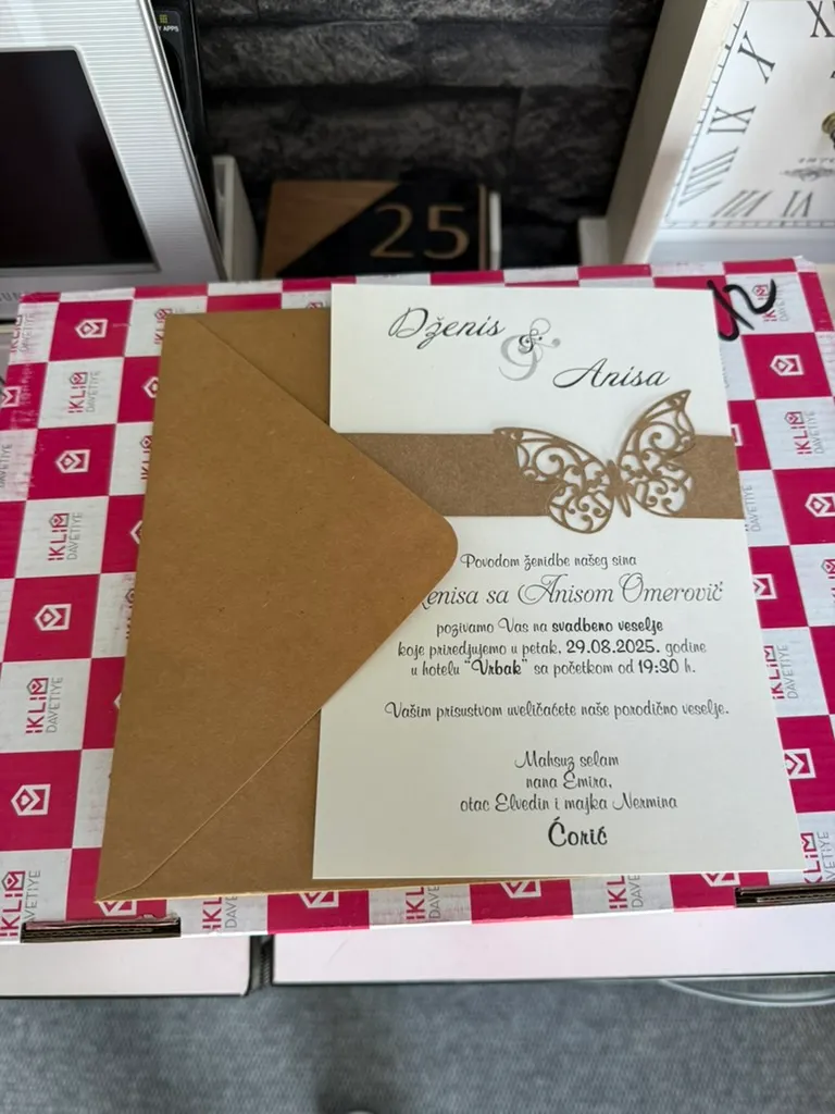 7B959816 6163 4194 A884 97CE8FF58774 1 105 c